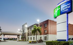 Clewiston Holiday Inn Express