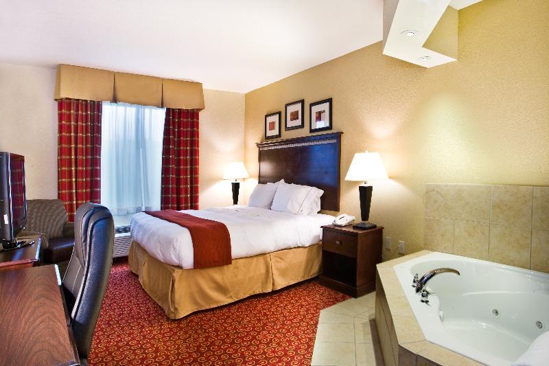 Holiday Inn Express Hotel & Suites Clewiston By Ihg Exterior photo